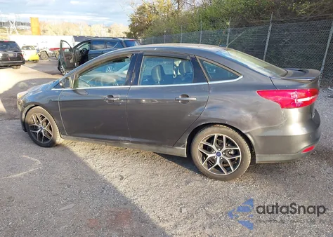 2017 Ford Focus Titanium из США, поврежденный, VIN 1FADP3J28HL207668